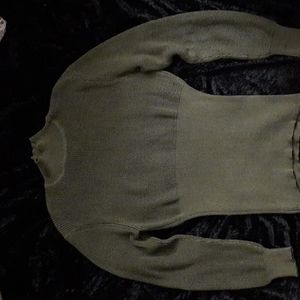 PERUVIAN CONNECTION olive green mock turtleneck sweater. Size L.